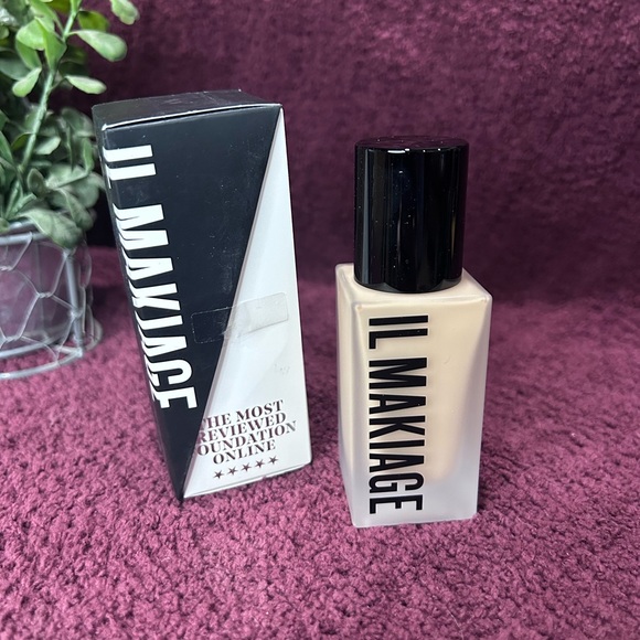 IL MAKIAGE Liquid Foundation Woke Up Like This Shade 40 Bew in Bix - Picture 2 of 4